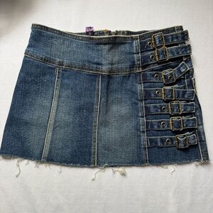 Dollhouse Low-rise Mini Jean Skirt